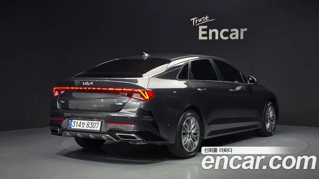 Kia K5 Generation 3 — Фото автомобиля 2