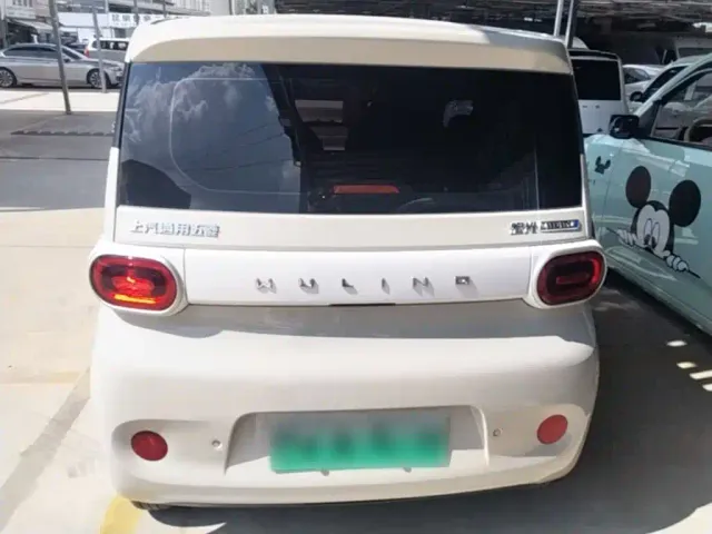 Wuling Hongguang Mini EV — Фото автомобиля 3