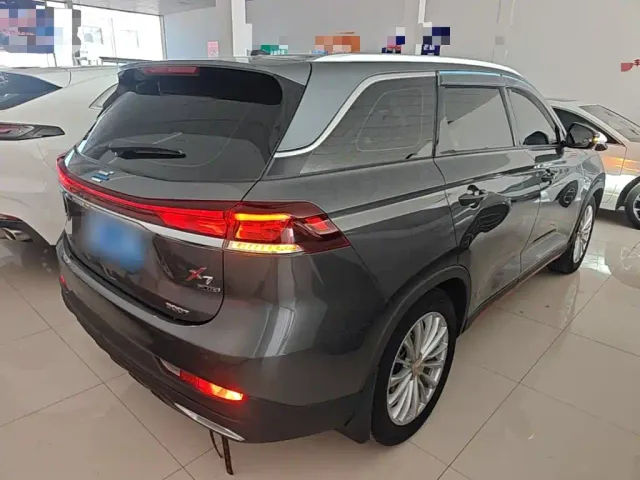 Changan X7 Plus — Фото автомобиля 6