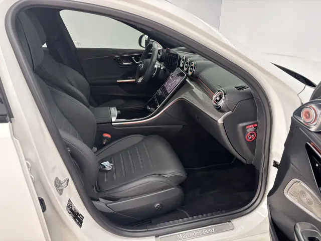 Mercedes-Benz C-Class — Фото автомобиля 27