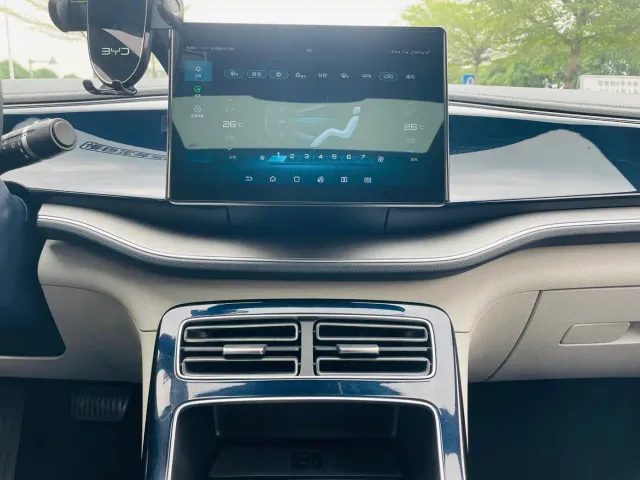BYD Qin PLUS — Фото автомобиля 21