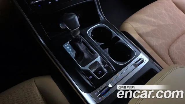 Kia Canival Carnival 4 поколение Дизель 9 мест Prestige — Фото автомобиля 9