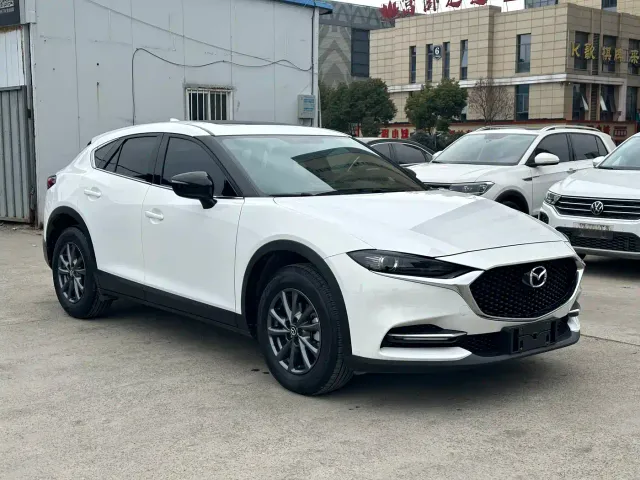 Mazda CX-4 — Фото автомобиля 3
