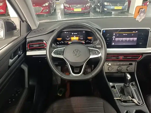Volkswagen Lavida — Фото автомобиля 10