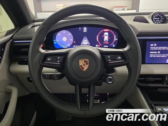 Porsche Macan — Фото автомобиля 5