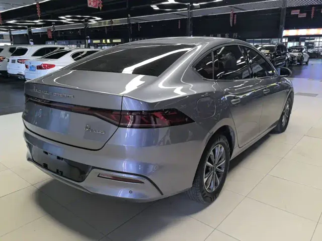 BYD Qin PLUS — Фото автомобиля 6