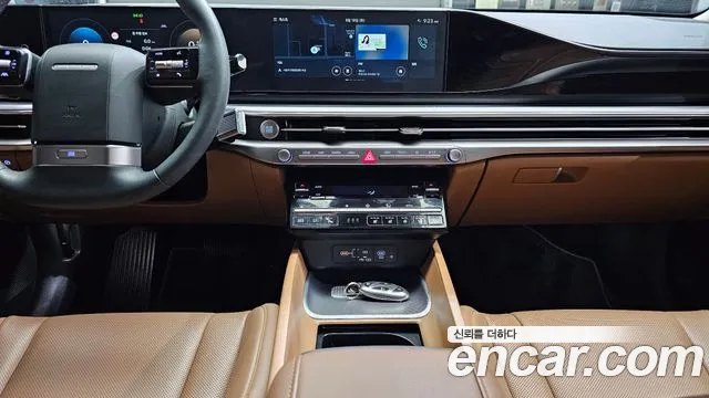 Hyundai Grandeur Grandeur (GN7) 2.5 Бензин 2WD — Фото автомобиля 13