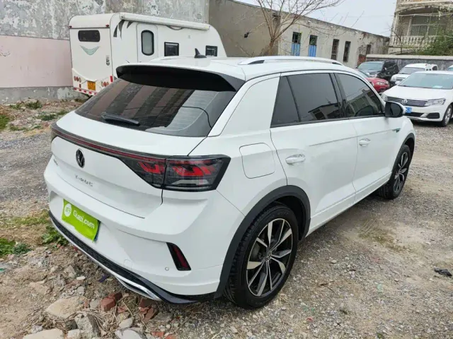 Volkswagen T-Roc — Фото автомобиля 4