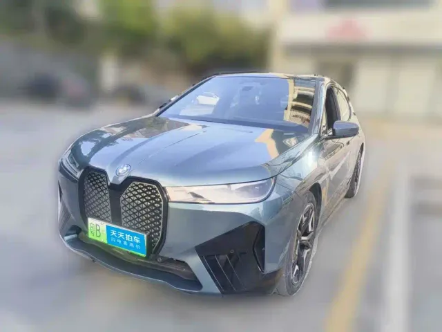 Фотография автомобиля — BMW iX