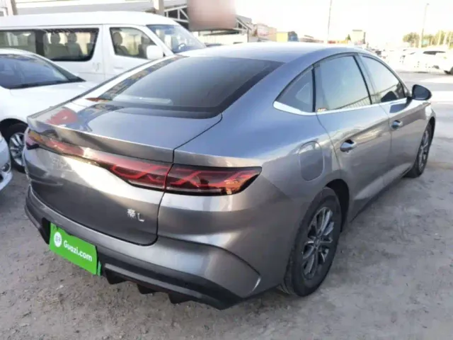 BYD Qin L — Фото автомобиля 6