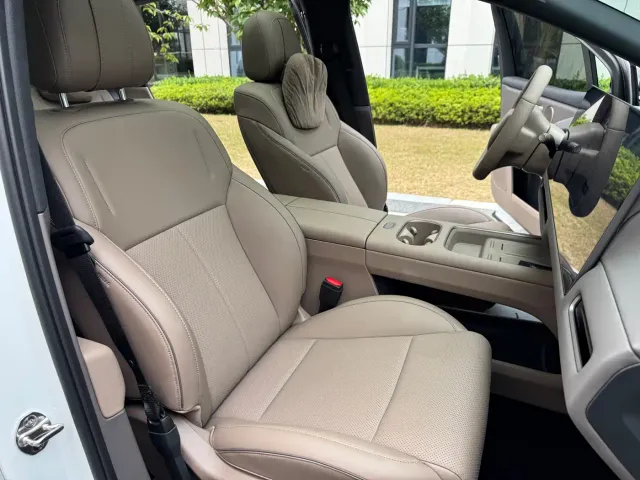 Li Auto i6 — Фото автомобиля 24