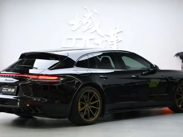 Porsche Panamera — Фото автомобиля 6