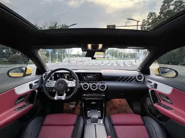 Mercedes-Benz Mercedes-Benz CLA AMG 2022 AMG CLA 45 4MATIC+ — Фото автомобиля 5