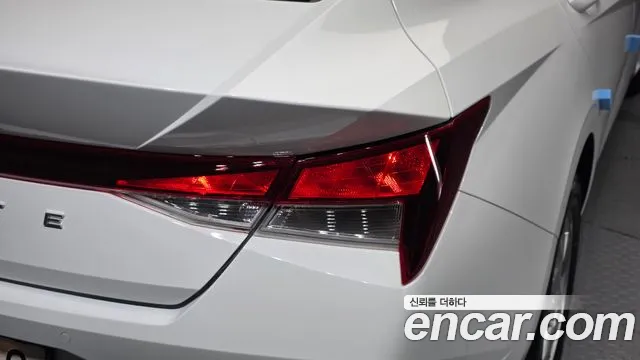 Hyundai Avante CN7 — Фото автомобиля 8