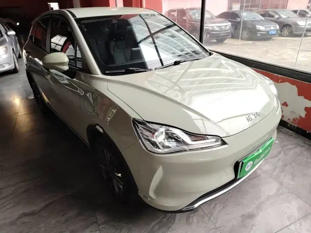 Nezha Auto Nezha V 2022 Trend 400 Lite — Фото автомобиля 3