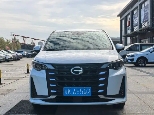GAC Trumpchi M6 — Фото автомобиля 2
