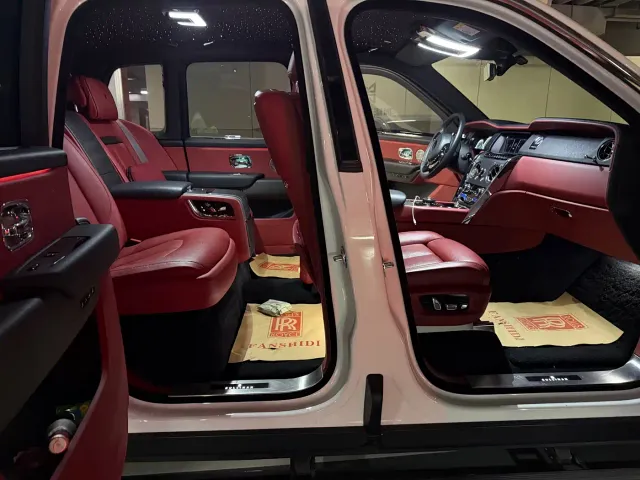 Rolls-Royce Cullinan — Фото автомобиля 7
