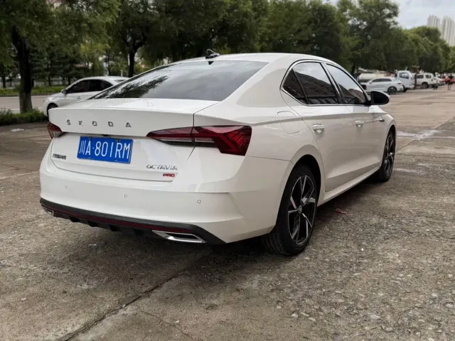 Skoda Octavia — Фото автомобиля 6