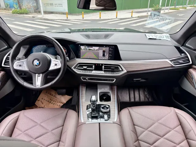 BMW X5 — Фото автомобиля 7