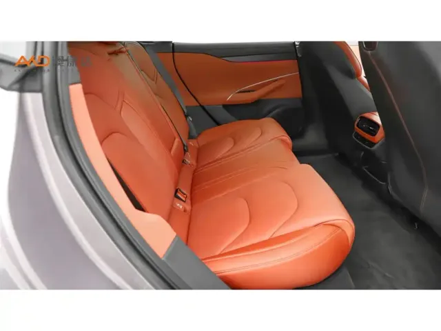 Xiaomi SU7 — Фото автомобиля 8