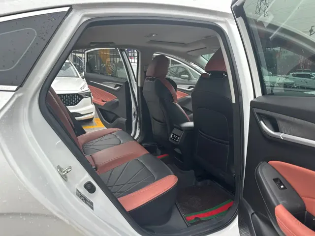 Changan Eado — Фото автомобиля 8