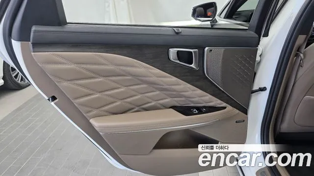Kia K8 Hybrid — Фото автомобиля 14