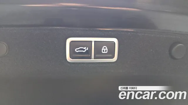 Hyundai Grandeur Grandeur (GN7) 3.5 Бензин 2WD — Фото автомобиля 14