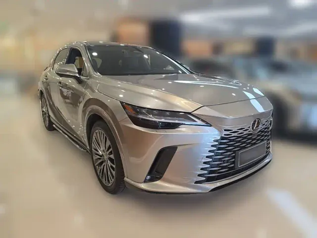 Lexus RX — Фото автомобиля 5
