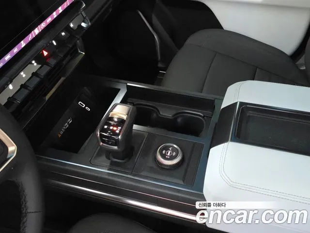 GMC Hummer EV — Фото автомобиля 11