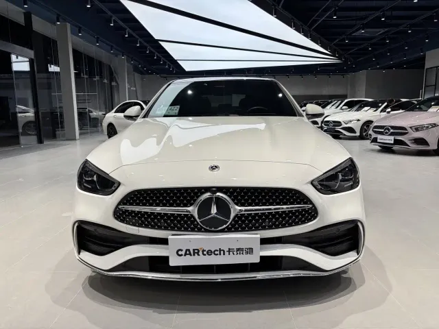 Mercedes-Benz C-Class — Фото автомобиля 2