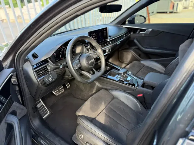 Audi A4L — Фото автомобиля 4