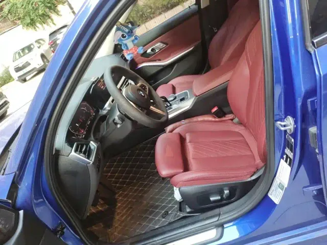 BMW 3 Series — Фото автомобиля 11