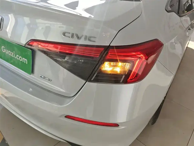 Honda Civic — Фото автомобиля 7