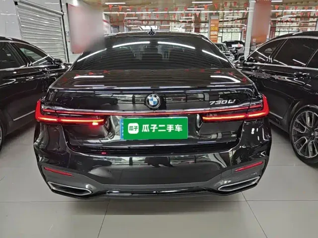 BMW 7 Series — Фото автомобиля 5