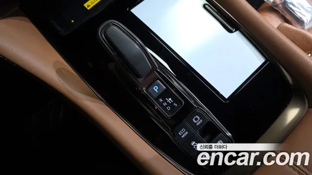 Toyota Alphard Generation 4 — Фото автомобиля 9