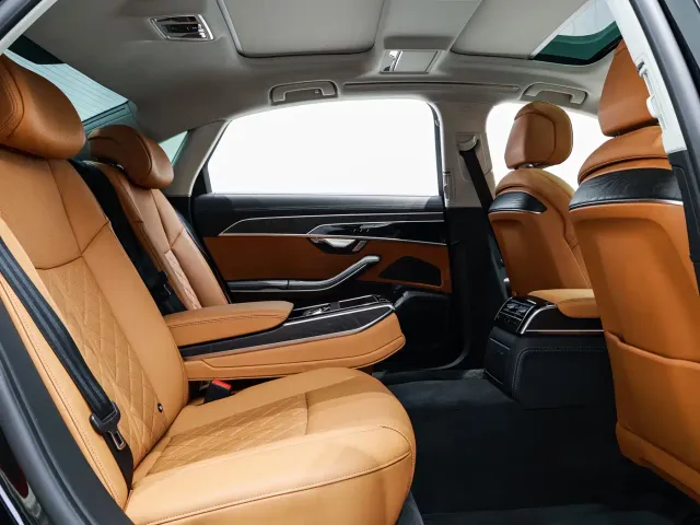 Audi A8 — Фото автомобиля 11