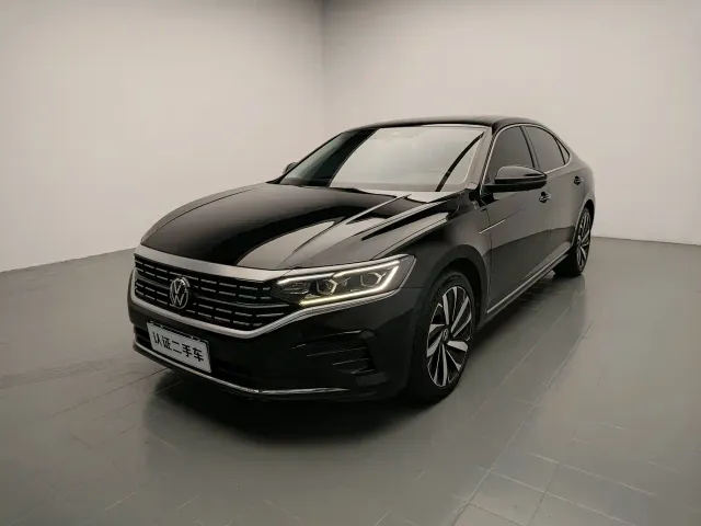 Фотография автомобиля — Volkswagen Passat