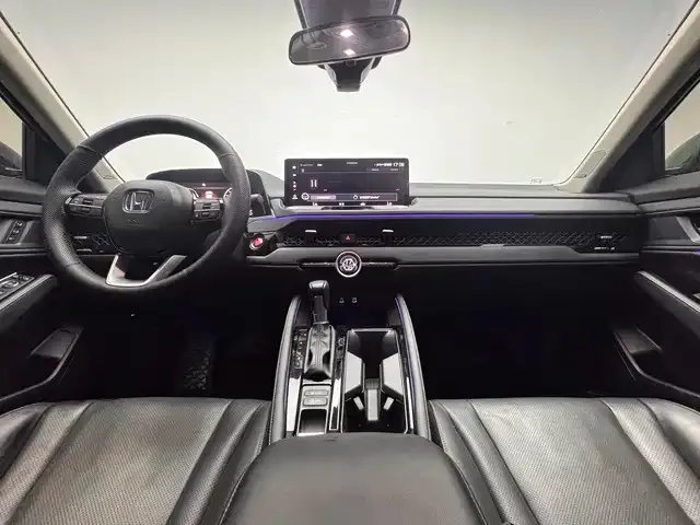 Honda Accord — Фото автомобиля 9
