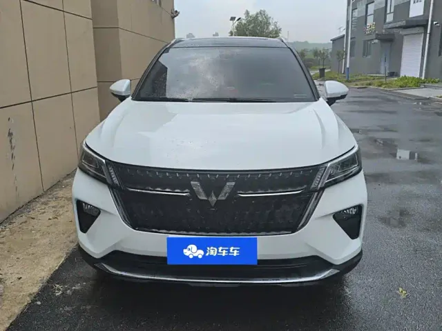 Wuling Asta — Фото автомобиля 2
