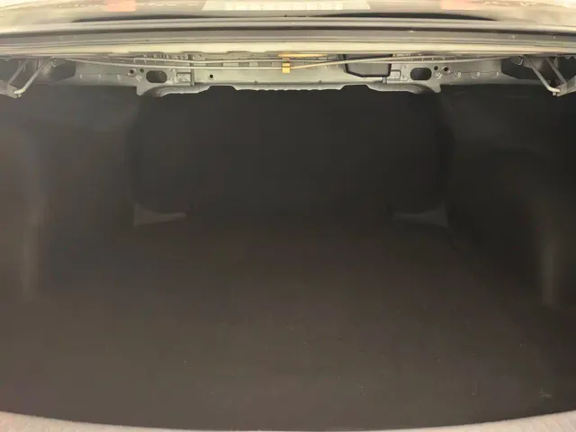 Toyota Corolla — Фото автомобиля 12