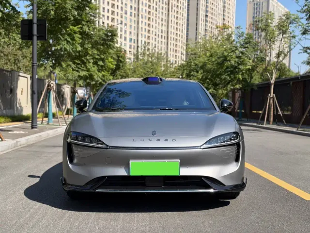 Luxeed S7 — Фото автомобиля 2