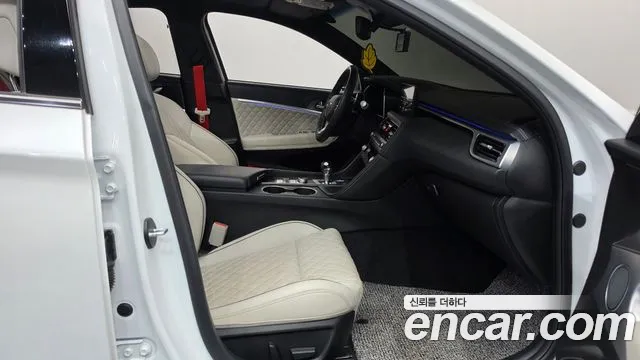Genesis G70 New — Фото автомобиля 16