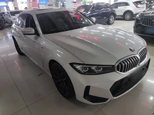 BMW 3 Series — Фото автомобиля 3