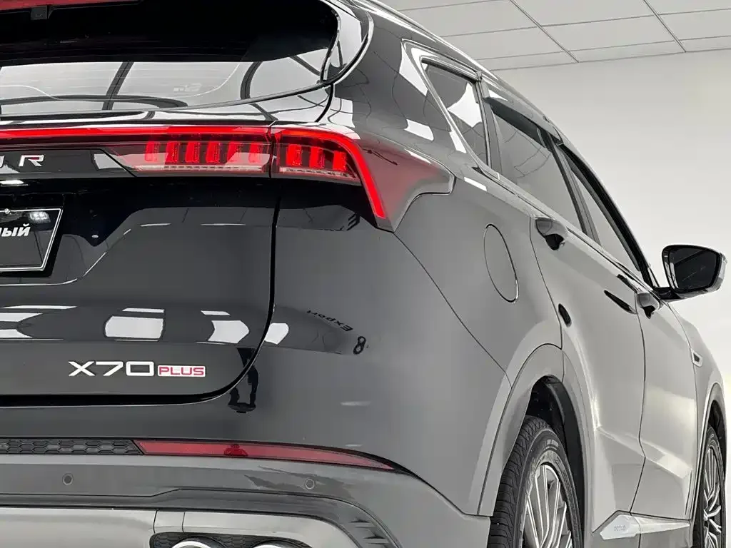 Jetour Jetour X70 PLUS 2023 1.5T DCT Warrior PLUS 7-seater — Фото автомобиля 18