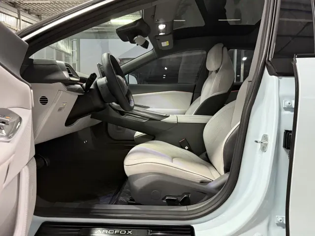 Arcfox Alpha S5 — Фото автомобиля 5