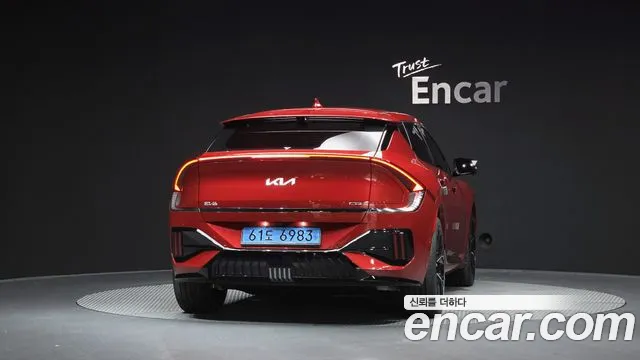 Kia EV6 — Фото автомобиля 4