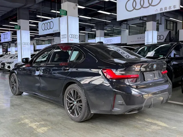 BMW BMW 3 Series 2023 325Li M Sport Black Night Package — Фото автомобиля 3