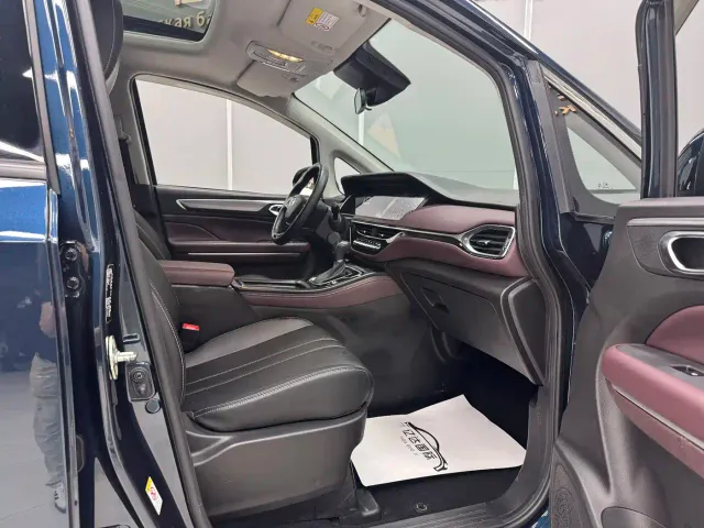 GAC Trumpchi M6 — Фото автомобиля 11