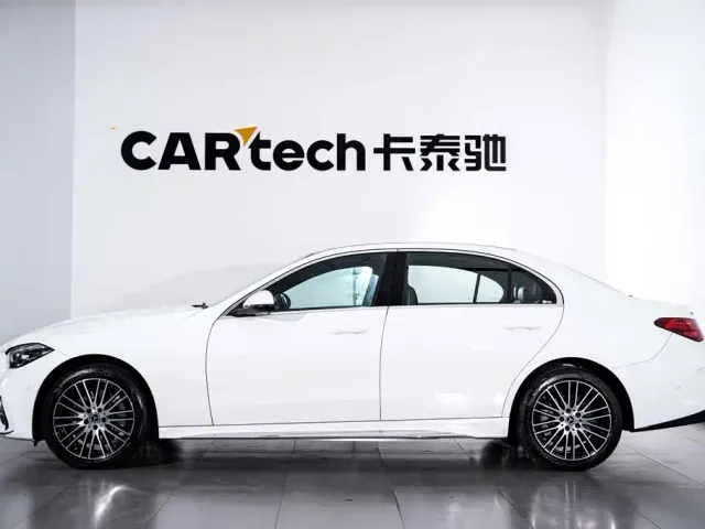 Mercedes-Benz C-Class — Фото автомобиля 8