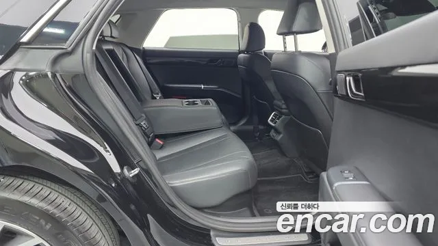 Hyundai Grandeur GN7 — Фото автомобиля 12